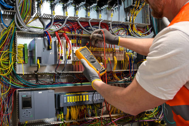 Professional Electrician in MA